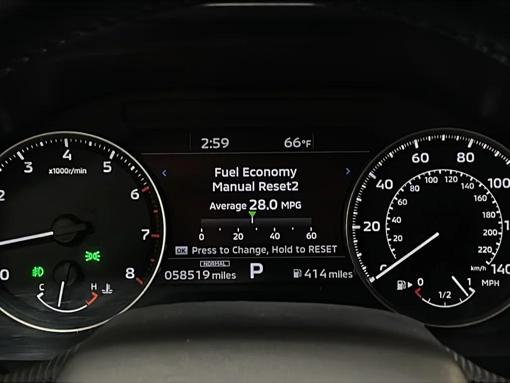Used 2024 Black Mitsubishi SE image 23