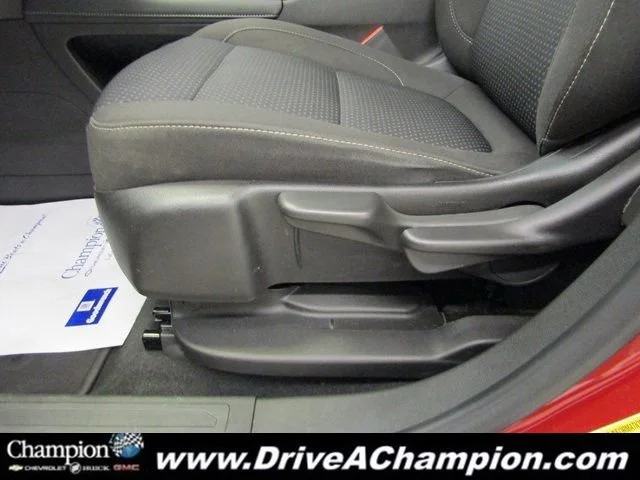 2023 GMC Acadia SLE - Photo 21