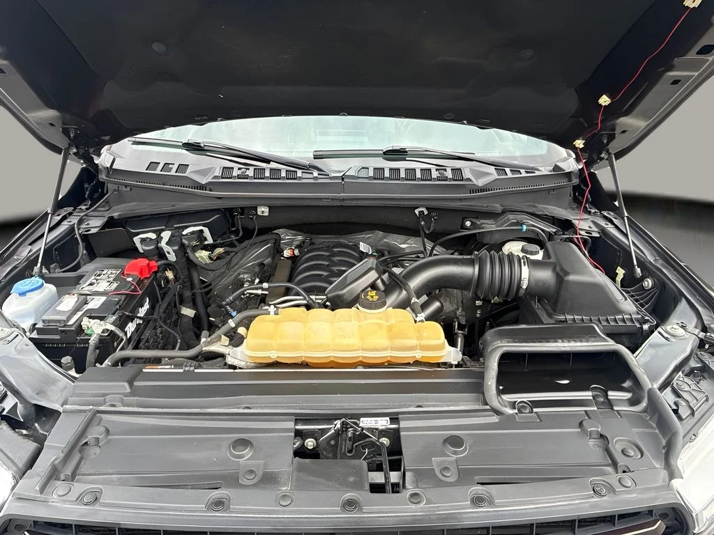Used 2020 Red Ford Lariat image 19