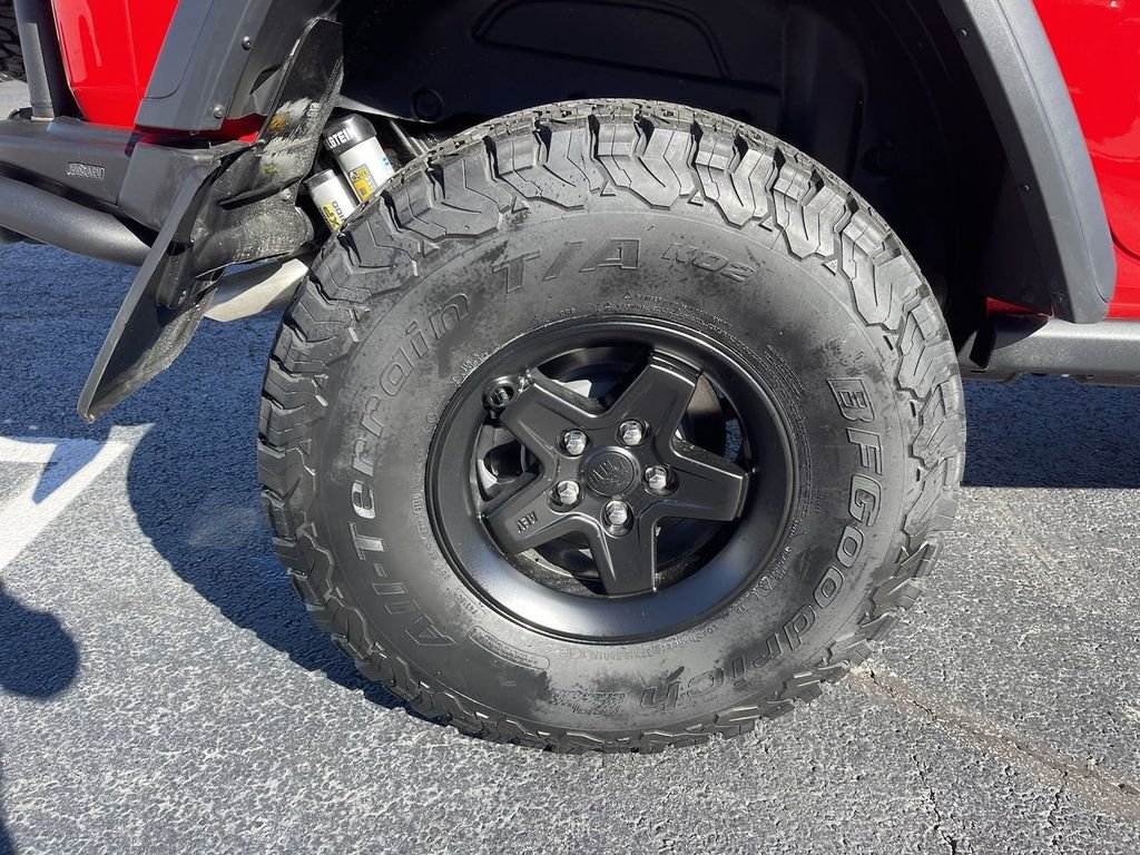 New 2024 Firecracker Red Clear-Coat Exterior Paint Jeep Rubicon image 30