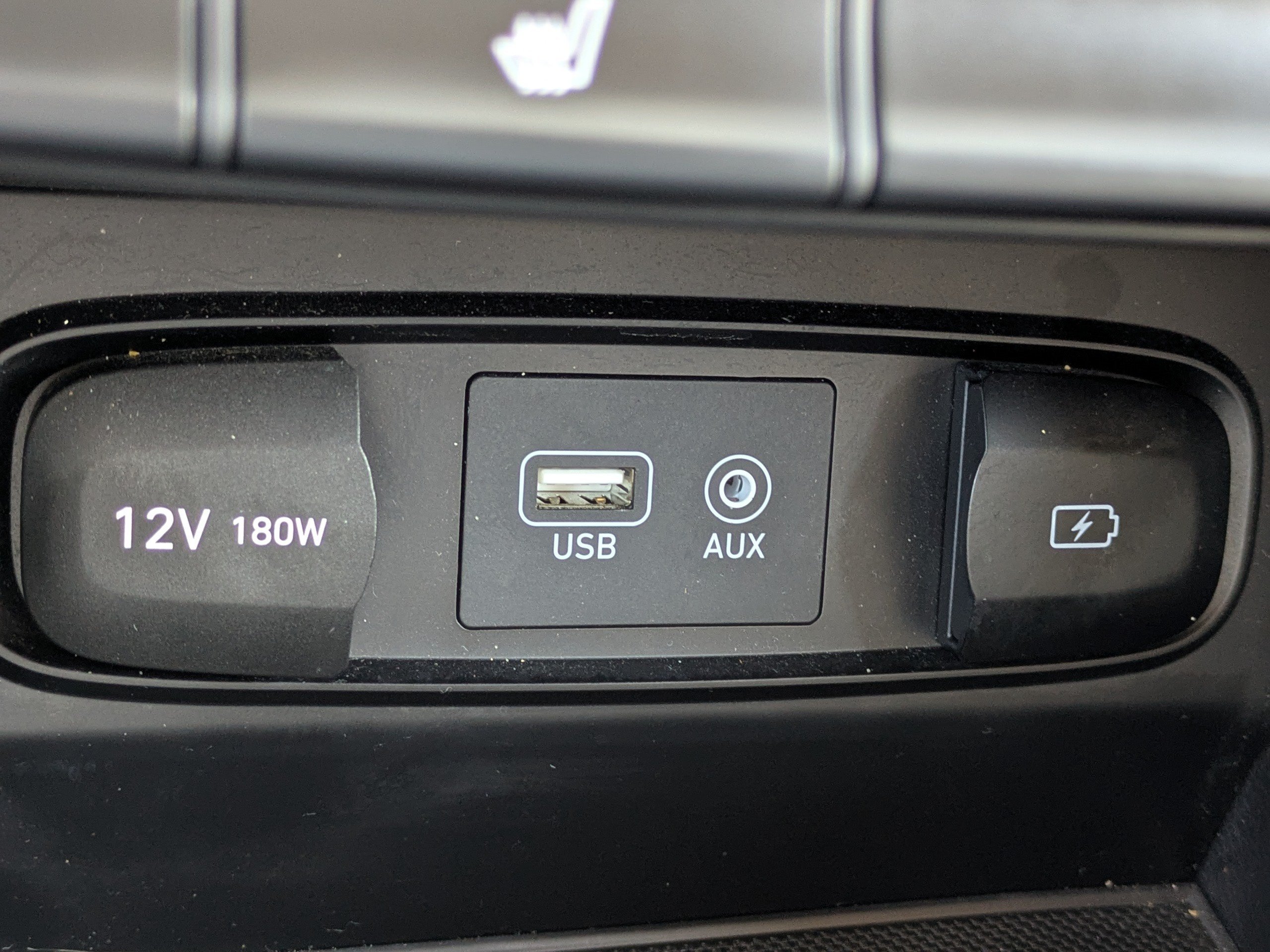 2019 Hyundai Santa Fe Limited - Photo 23