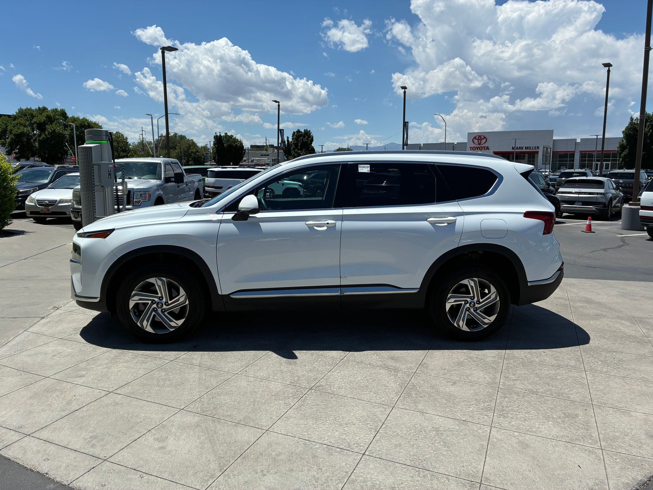2021 Hyundai Santa Fe SEL - Photo 8