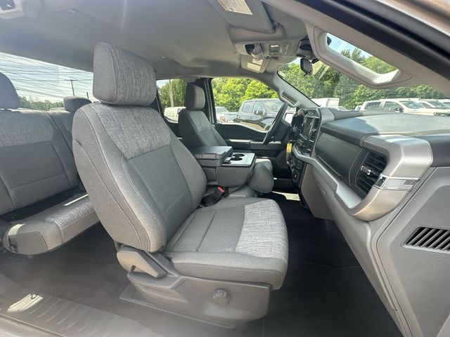 Used 2022 Silver Ford XLT image 30
