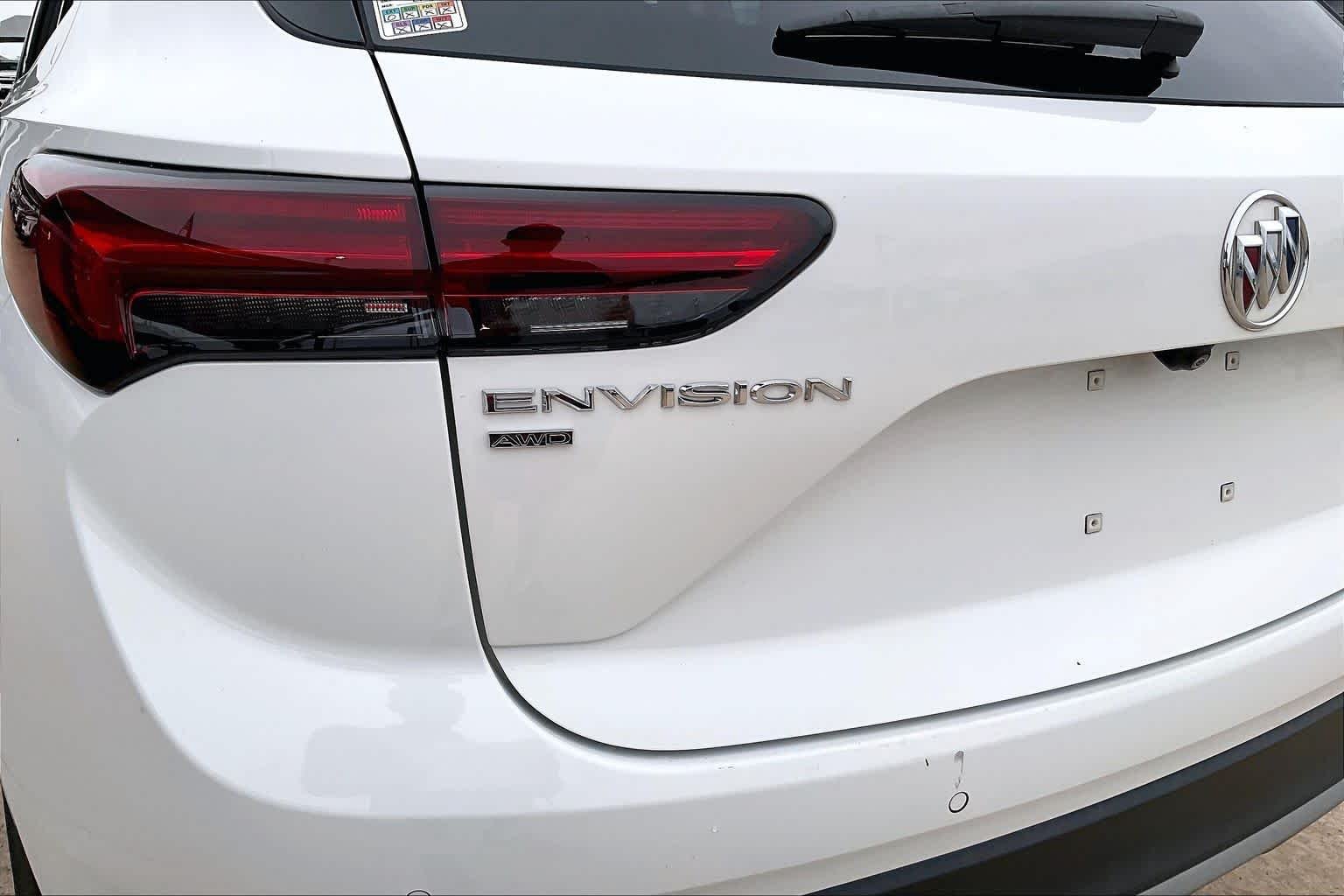 Used 2023 SUMMIT WHITE Buick Essence image 9