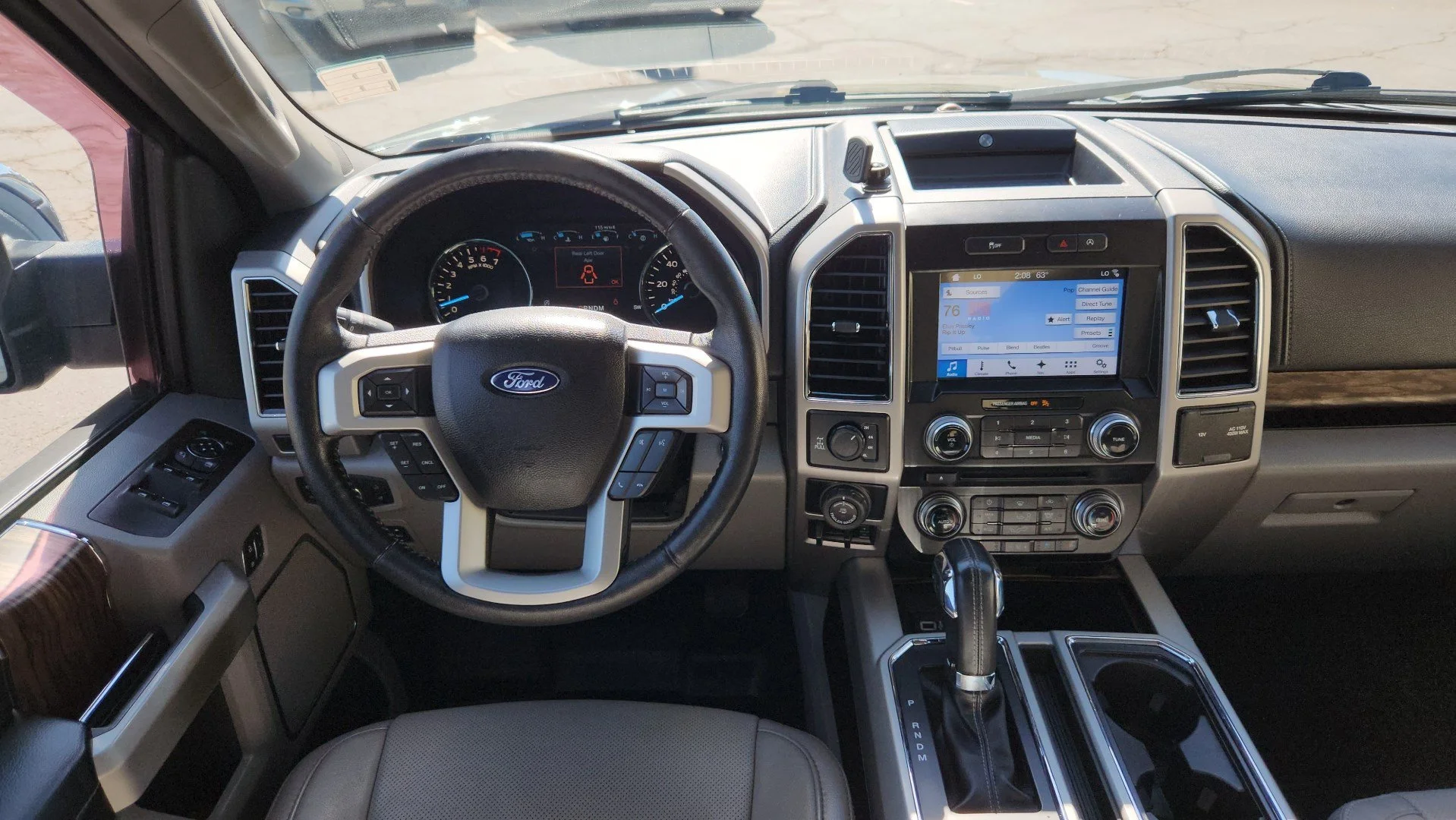 Certified Used 2018 Magnetic Ford LARIAT image 18