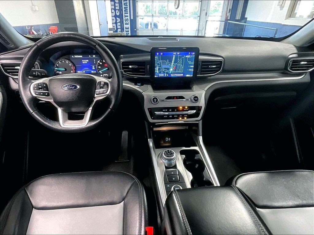 Used 2023 Black Ford XLT image 22