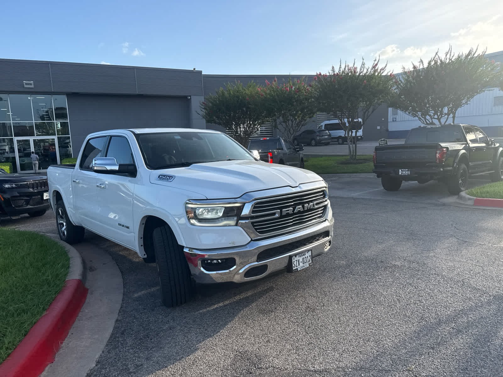 Used 2022 Bright White Clearcoat Ram Laramie image 4