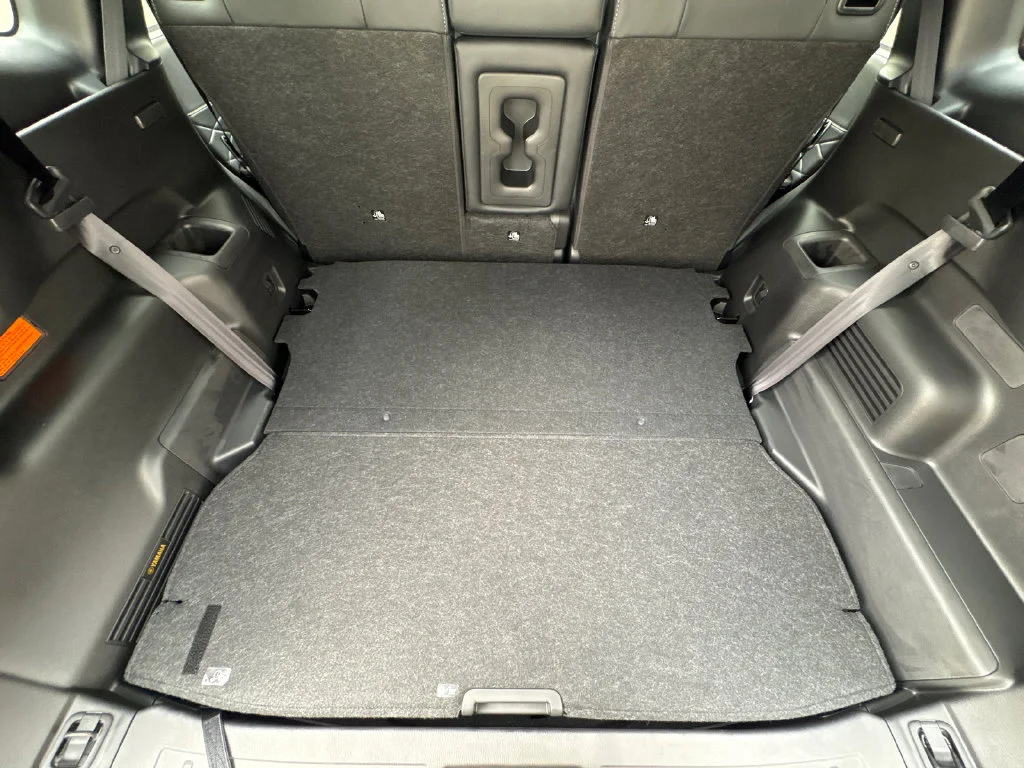 New 2026 Gray Mitsubishi SEL image 58