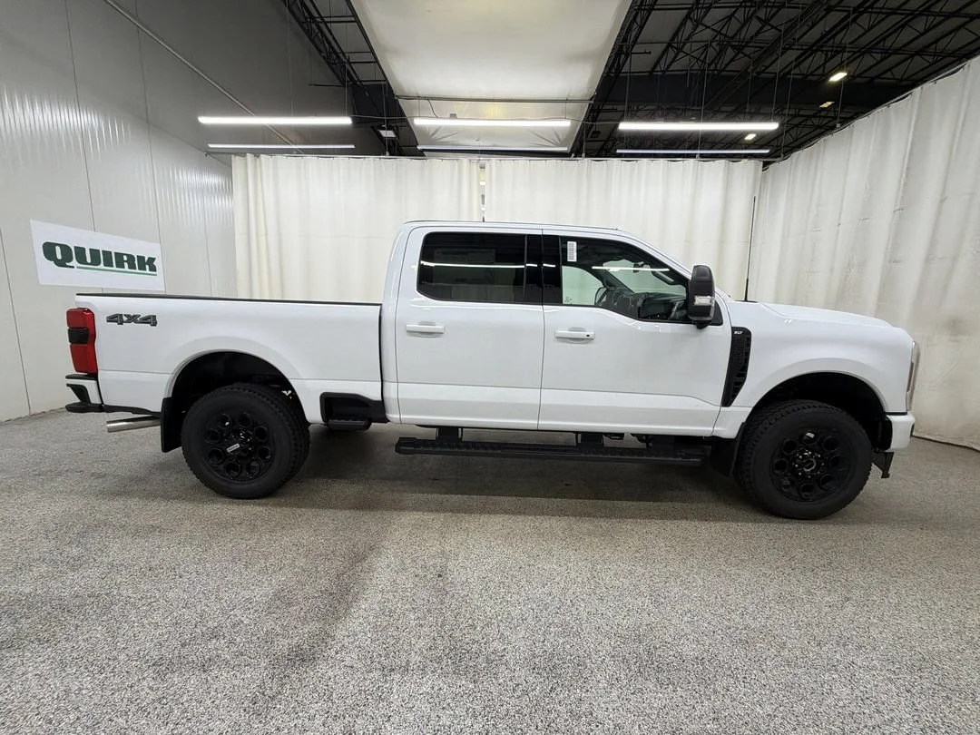 New 2026 Oxford White Ford F-250® XLT image 5