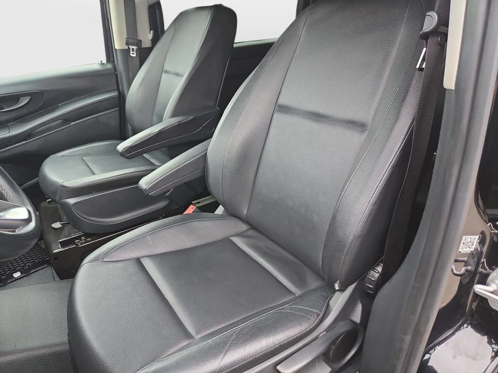 Used 2023 Black Mercedes-Benz Passenger image 11