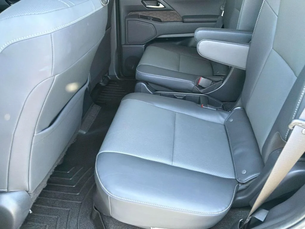 Used 2024 Incognito Lexus Premium+ image 33