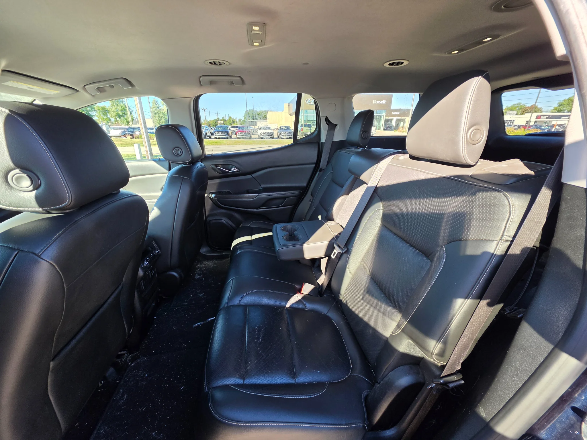 Used 2017 Dark Sapphire Blue Metallic GMC SLT image 14