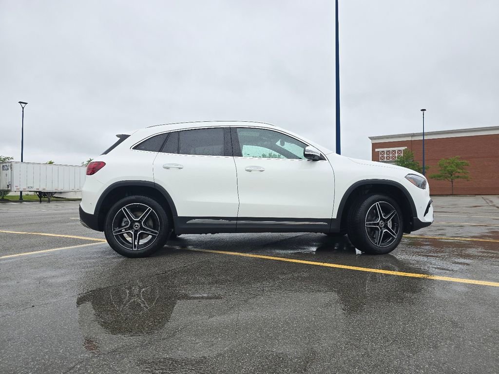 New 2026 Polar White Mercedes-Benz GLA 250 image 55