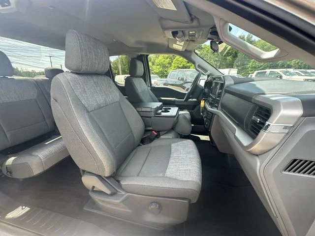 Used 2022 Silver Ford XLT image 30