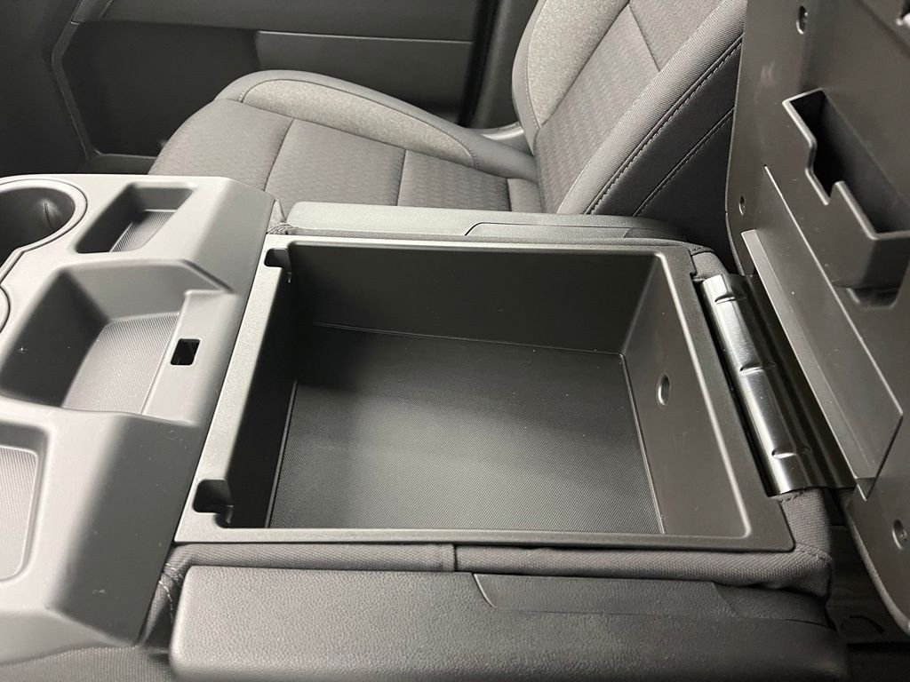 New 2026 Sterling Metallic GMC Elevation image 30