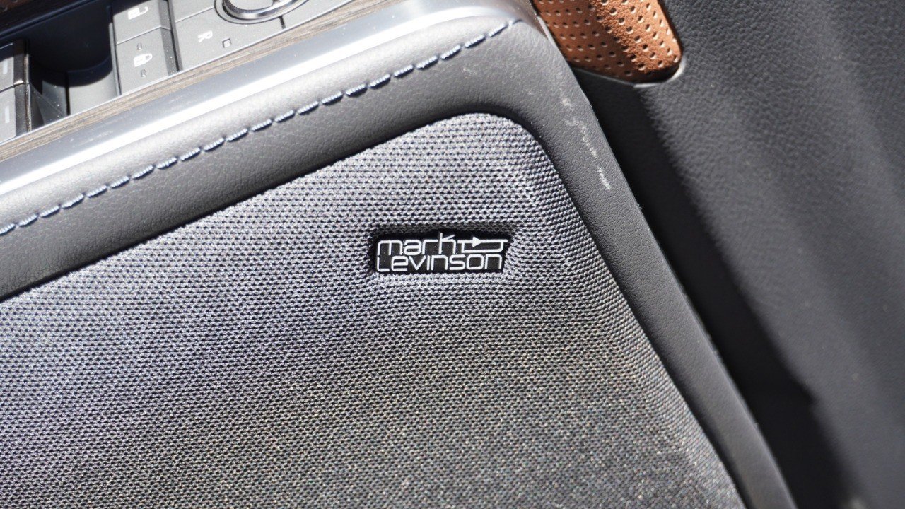 Used 2026 Black Lexus GX 550 Luxury+ image 23