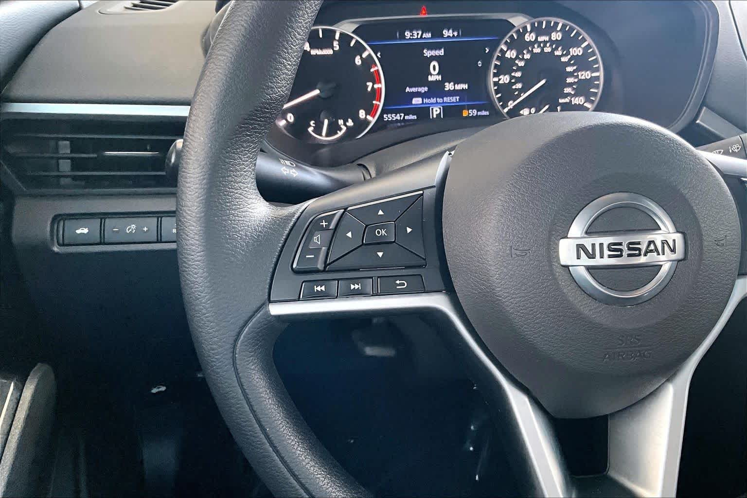 Used 2021 Super Black Nissan 2.5 SV image 21