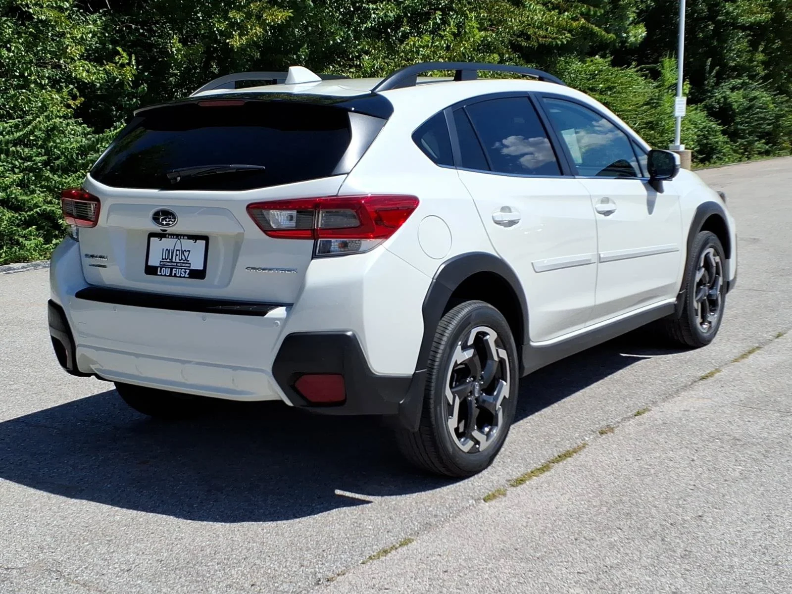 Used 2021 Crystal White Pearl Subaru Limited image 28