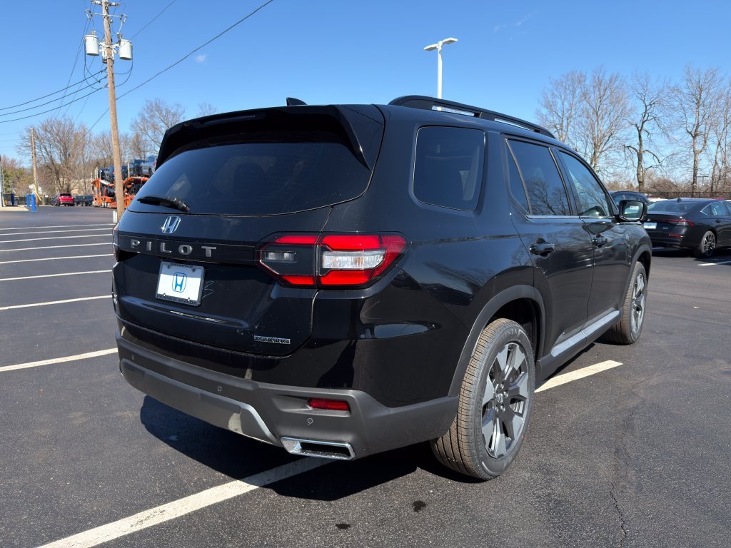 Used 2026 Crystal Black Pearl Honda Touring image 5