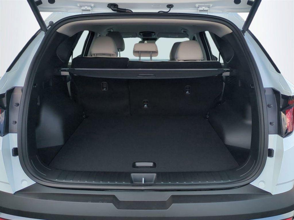 New 2026 White Hyundai SEL AWD image 14