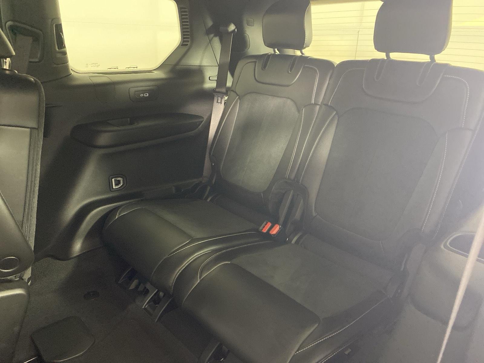 Used 2025 Velvet Red Pearlcoat Jeep Altitude image 26