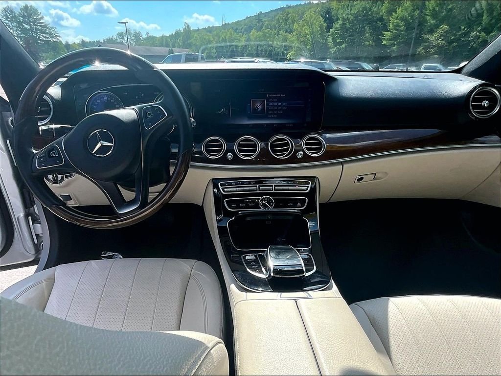 Used 2018 Silver Mercedes-Benz E 300 image 21