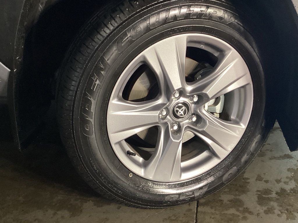 Used 2025 Silver Toyota XLE image 6