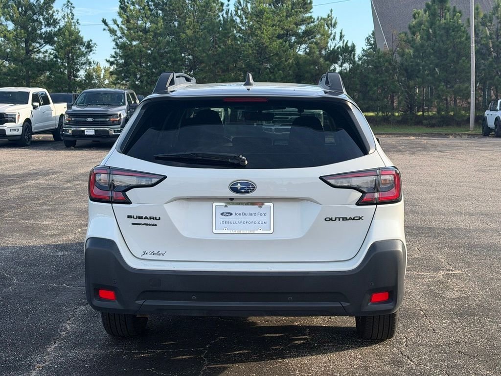 Used 2024 White Subaru Onyx Edition image 21