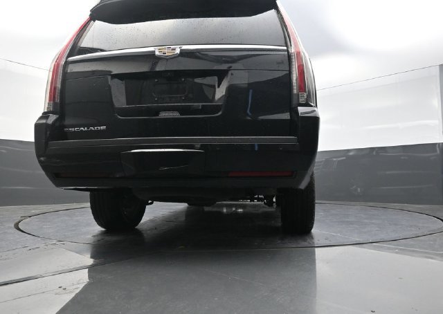 Used 2020 Black Cadillac Premium image 37