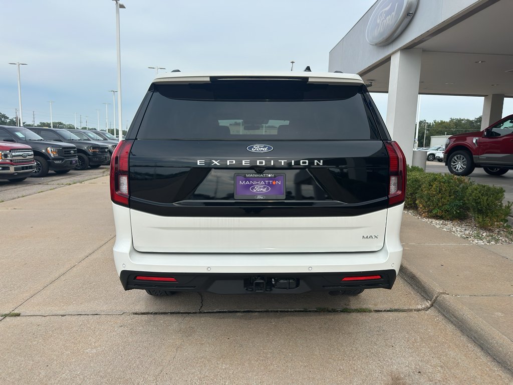 New 2027 Star White Metallic Tri-Coat Ford Active image 5