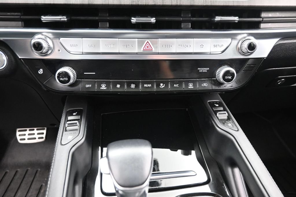 Used 2023 Black Kia SX image 21