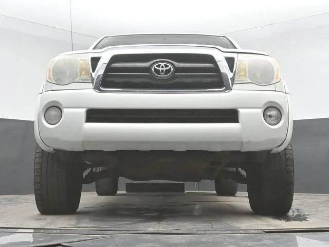 Used 2008 Super White Toyota Base image 37