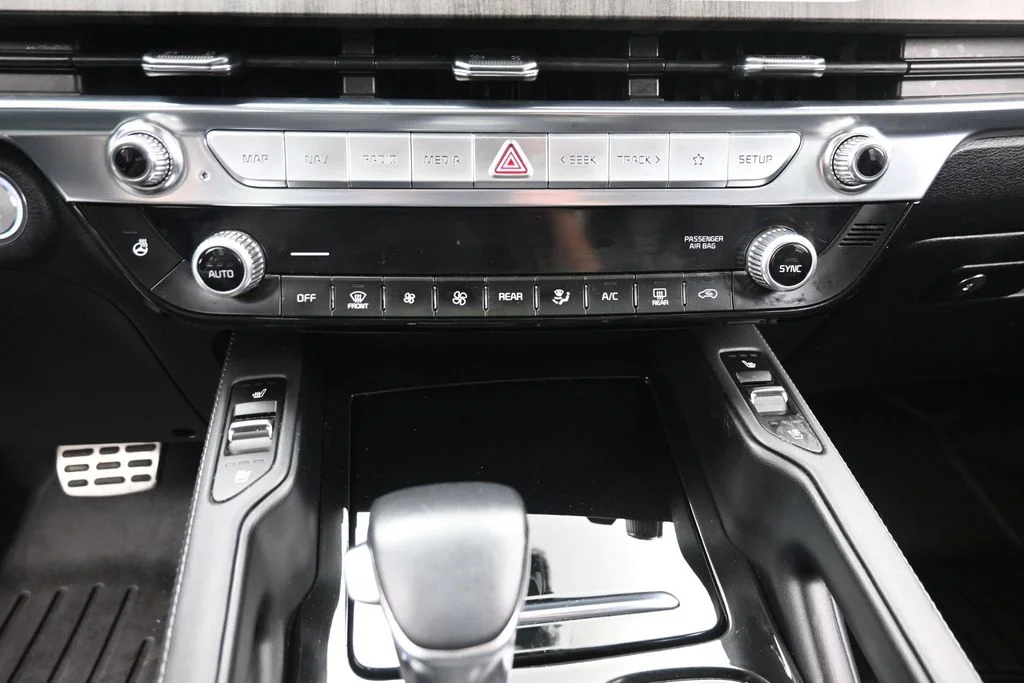 Certified Used 2023 Black Kia SX image 21