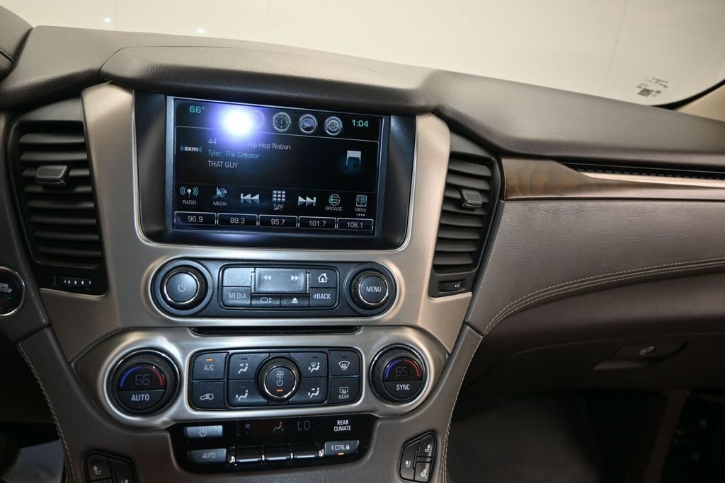 Used 2019 Gray GMC Denali image 24