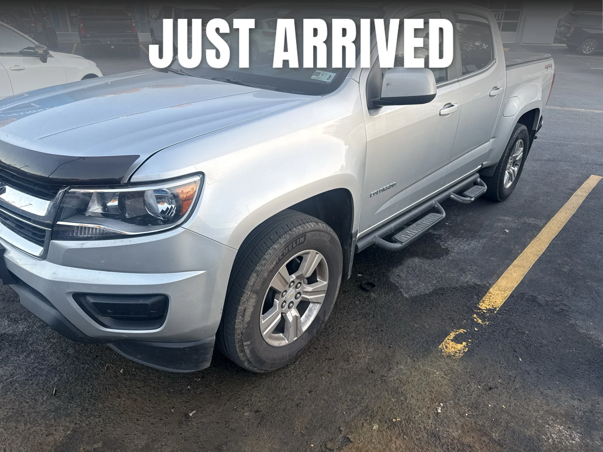 Used 2018 SILVER ICE METALLIC Chevrolet 4WD LT image 1