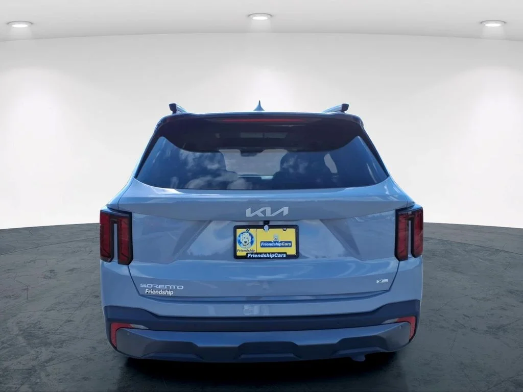 Used 2024 Gray Kia X-Line EX image 10