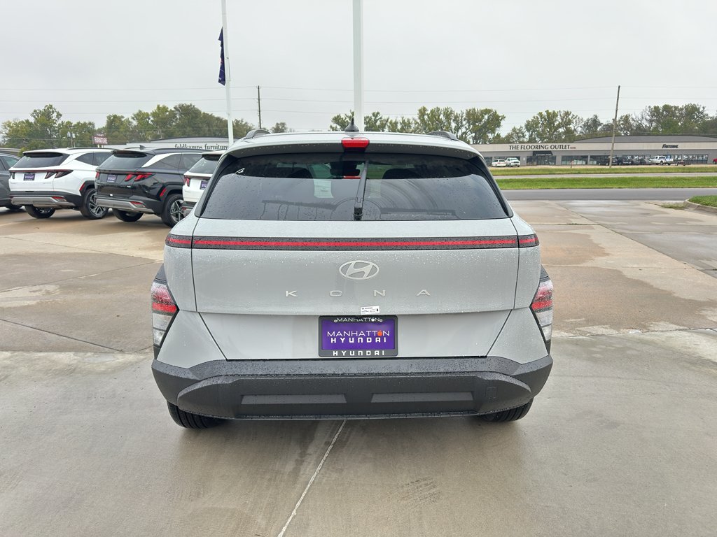 Used 2025 Cyber Gray Metallic Hyundai SEL Convenience image 9