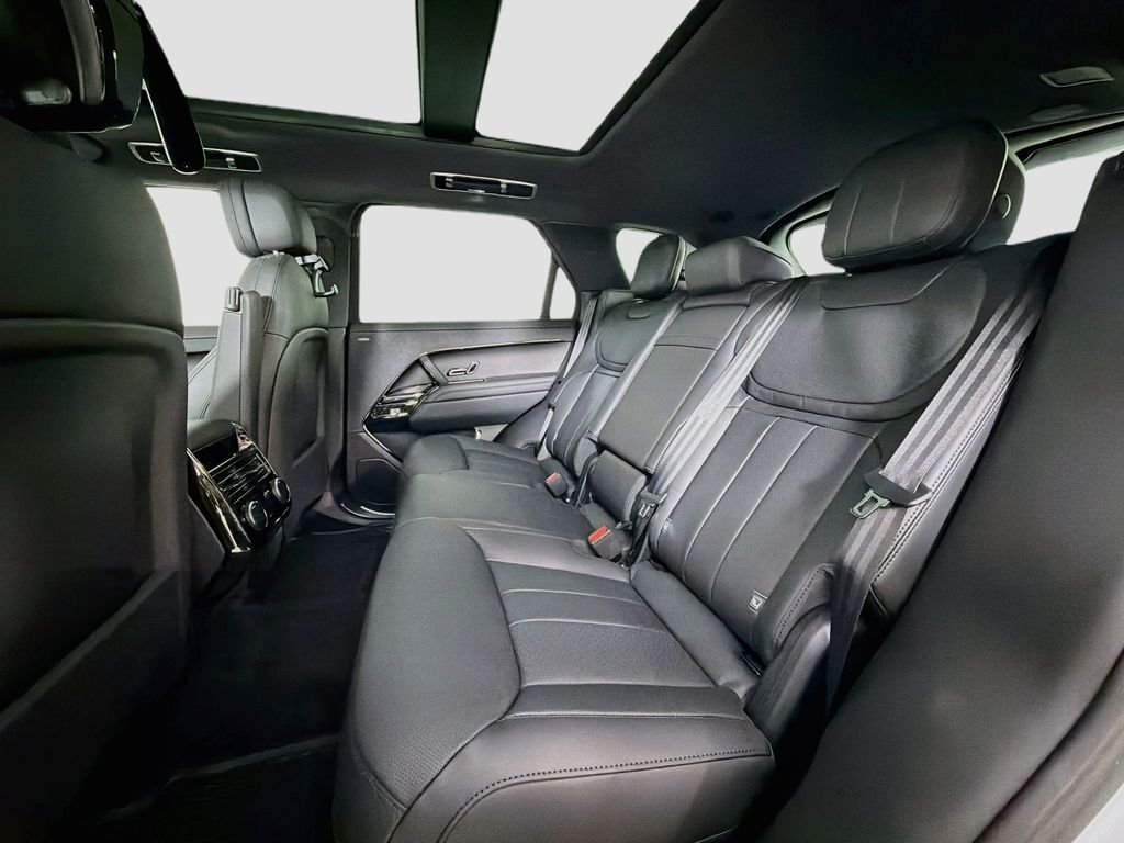 New 2027 Fuji White Land Rover Dynamic SE P400 image 26