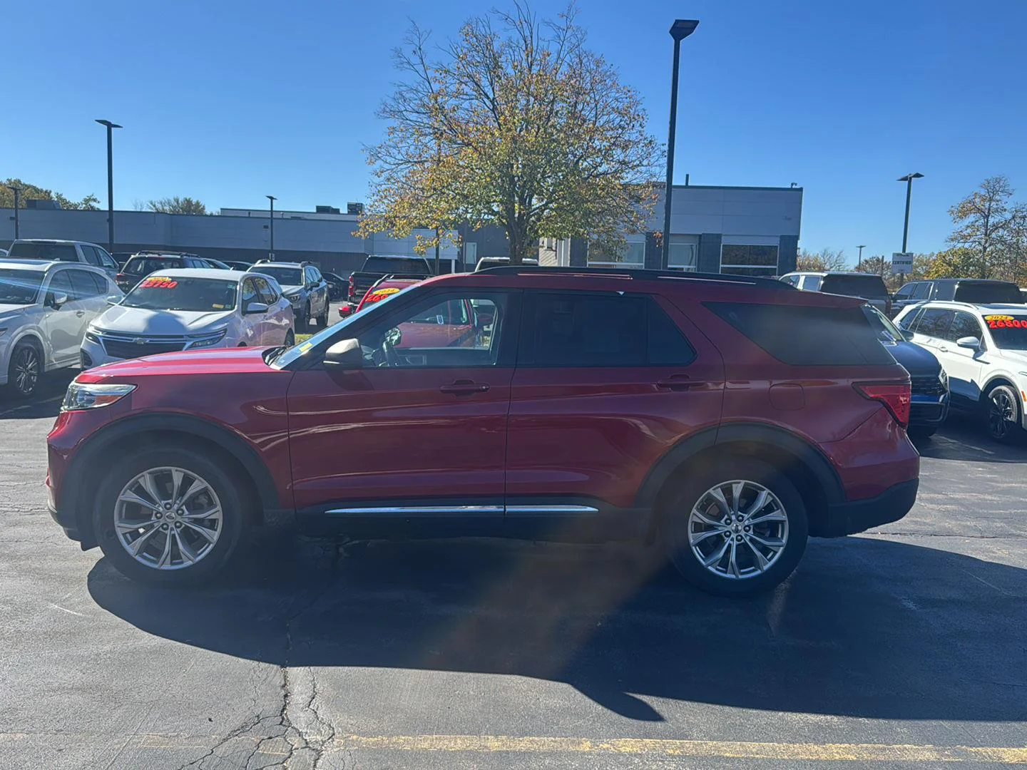 Used 2020 Rapid Red Metallic Tinted Clearcoat Ford XLT image 4