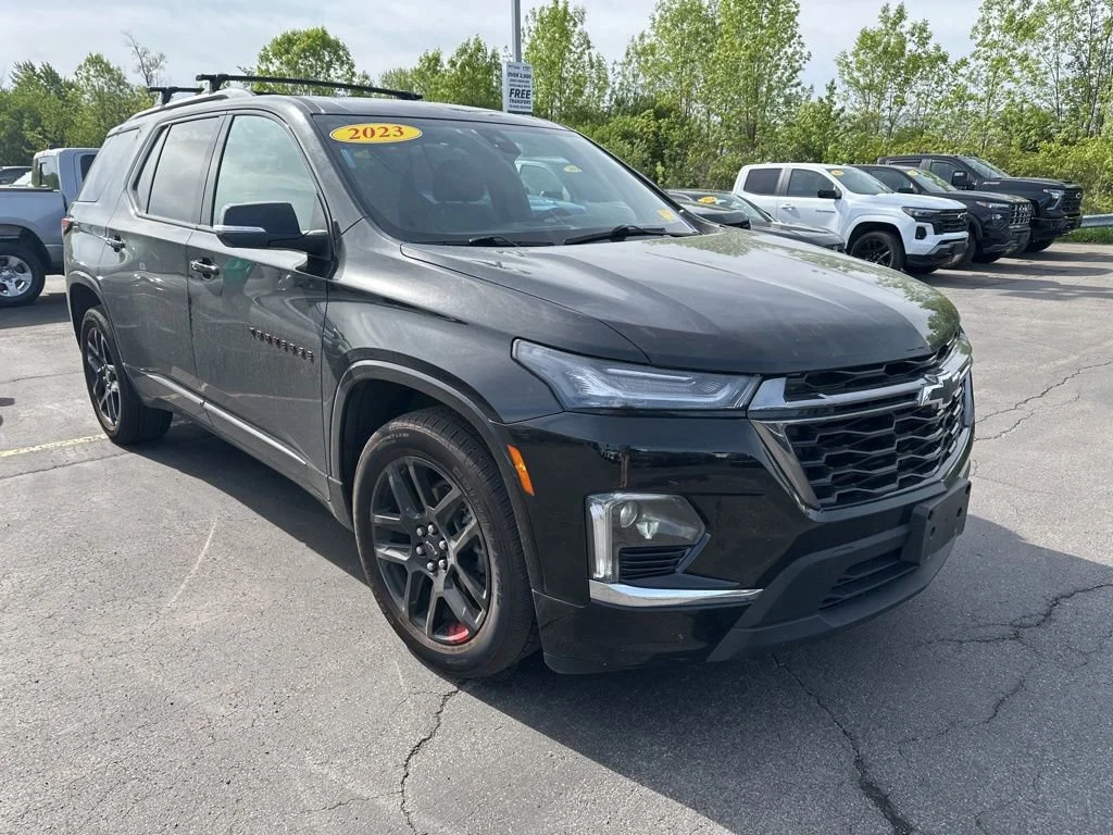 2023 Chevrolet Traverse AWD Premier's photo