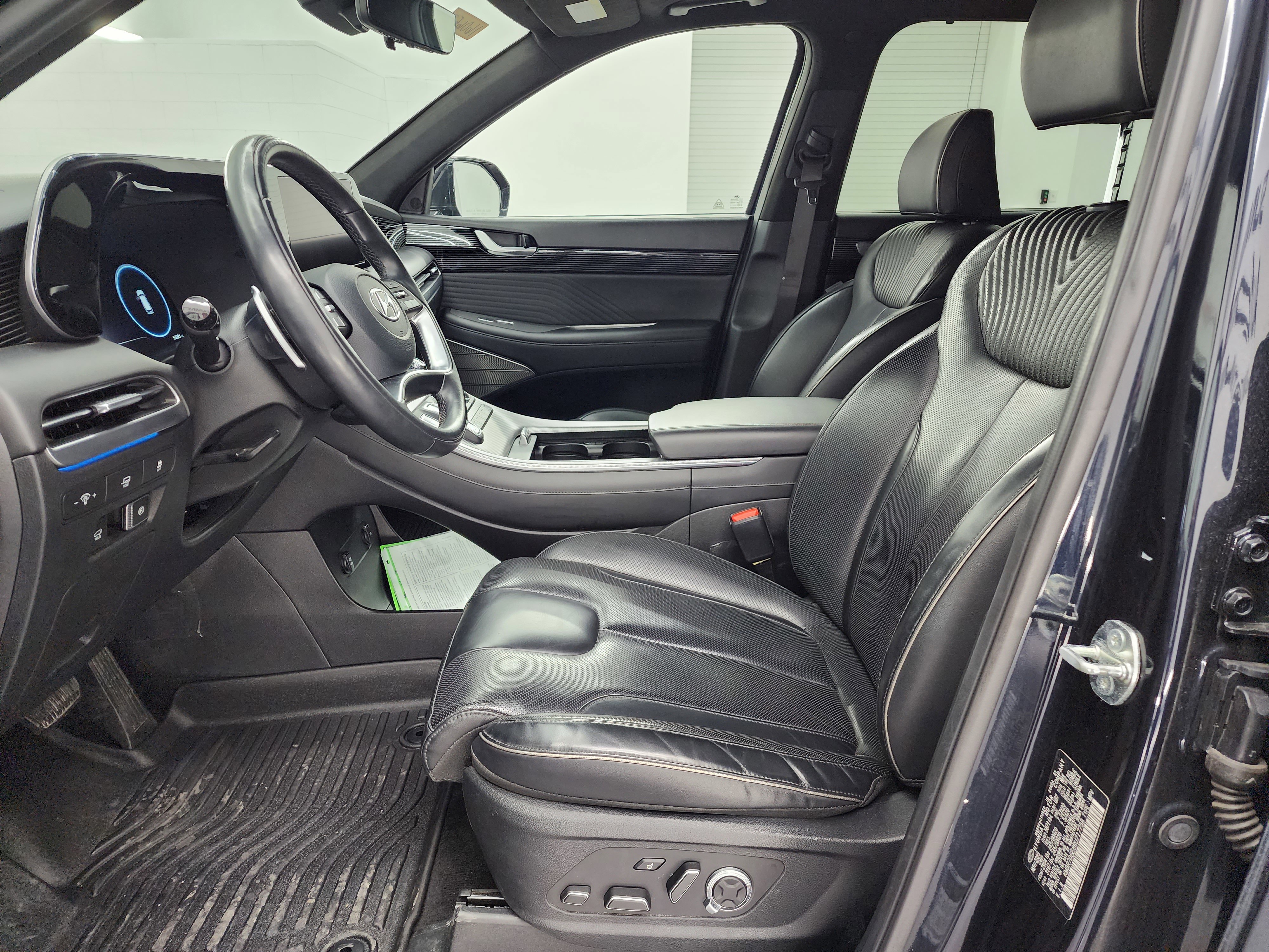 Used 2024 Moonlight Cloud Hyundai Calligraphy: CALLIGRAPHY-AWD-QUADS-THIRD-NAV-PANO-ADAPTIVE CRUISE-1 OWNER image 8