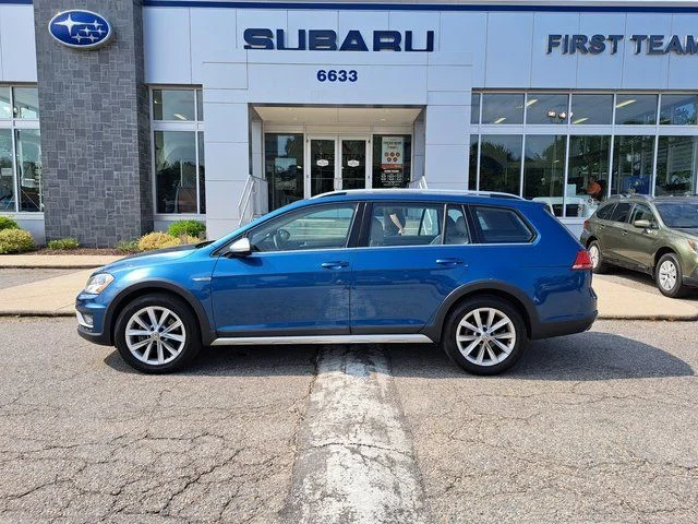 Used 2017 Blue Volkswagen TSI S image 3