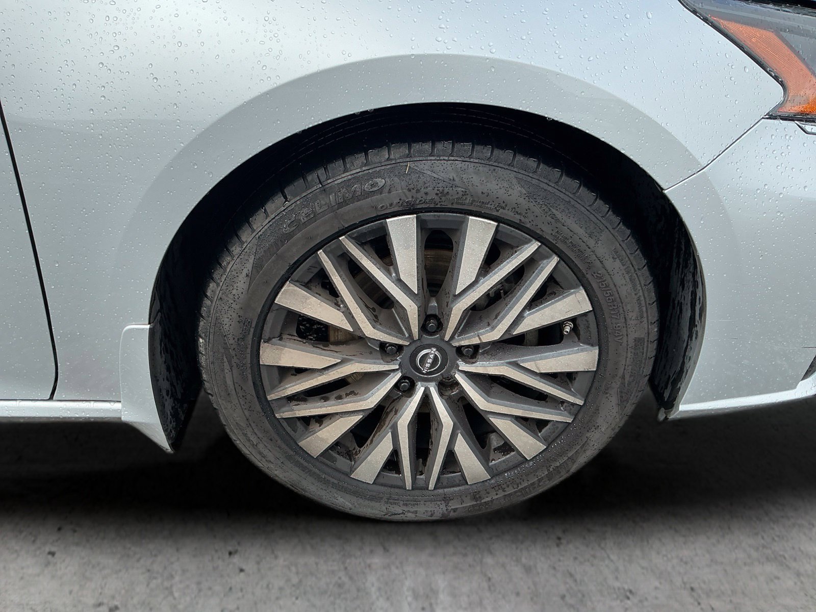 Used 2023 Silver Nissan 2.5 SV image 58