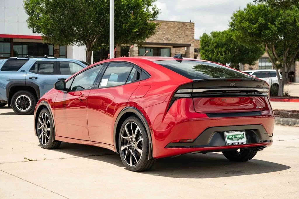 New 2026 Supersonic Red <sup>1</sup> Toyota  XSE image 2
