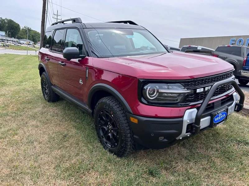 New 2025 Ruby Red Metallic Tinted Clearcoat Ford Outer Banks® image 3