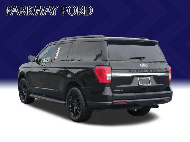 Used 2022 Black Ford XLT image 3