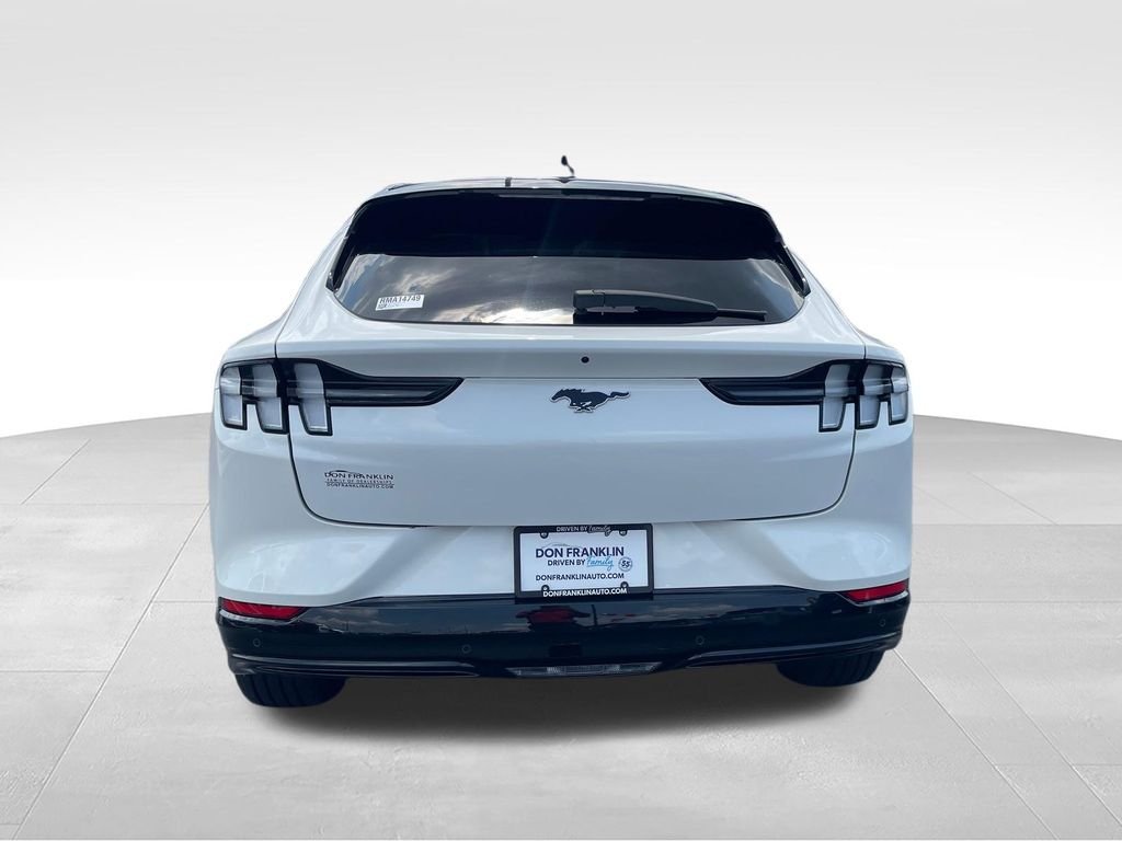 Used 2024 White Ford Premium image 4