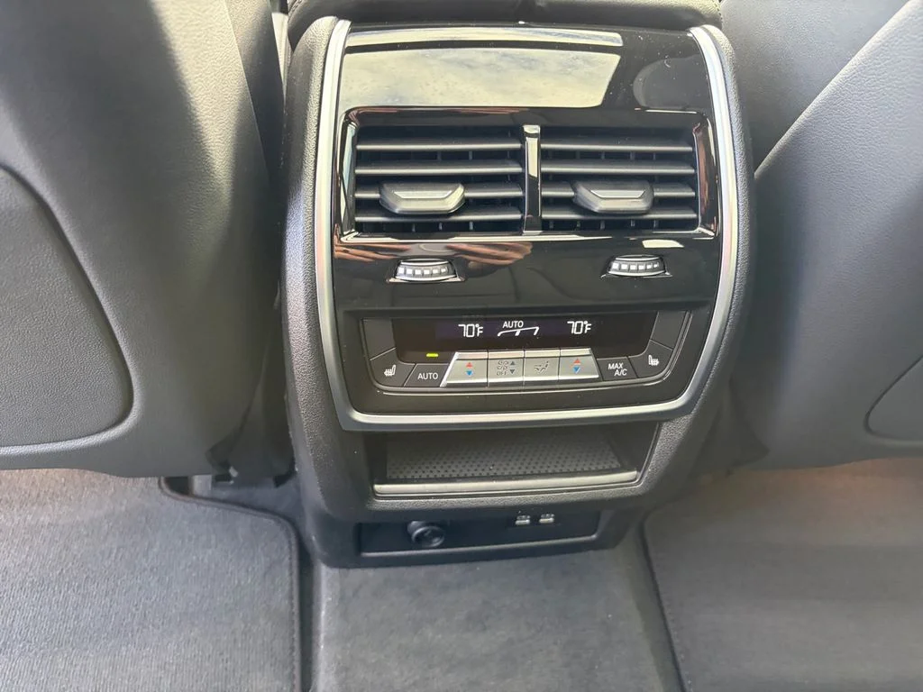 2026 BMW X5 M60i - Photo 24