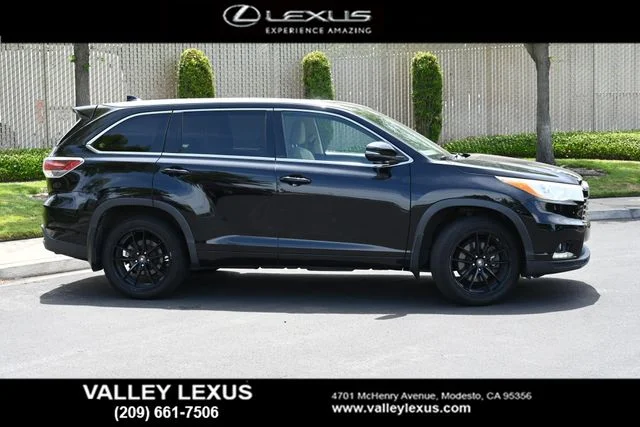 Used 2016 Black Toyota Limited image 3