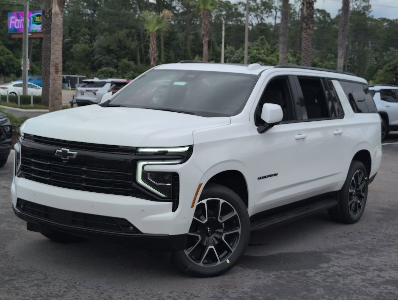 2026 Chevrolet Suburban RST 2WD's photo